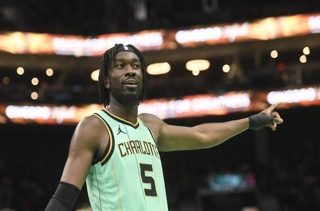 NBA常规赛倒计时；夏洛特黄蜂冲刺阶段内部沟通；细节引发关注；媒体盛赞；赛季目标并未改变的简单介绍-天博官方网站