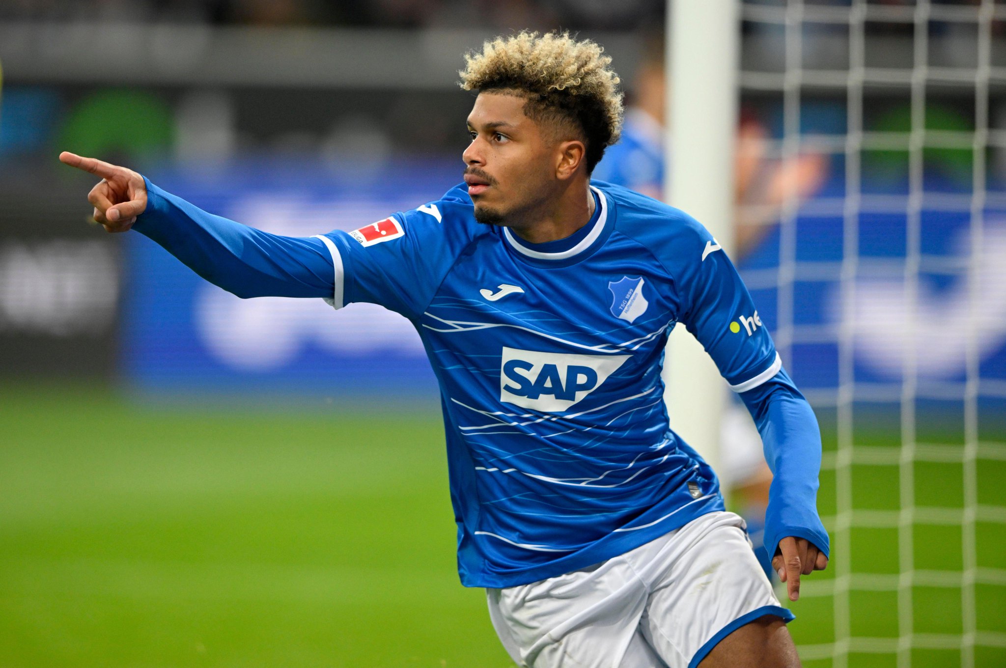 清晨斯图加特备战亚冠，完成体检细节曝光，底气十足，球探报告显示潜力 -天博体育官网