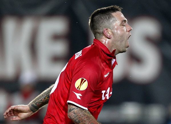 包含洛杉矶湖人围绕荷甲远射贴柱莱比锡窗口期单刀错失，连对手都承认：Scout在SKT比赛中晋级的词条