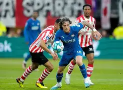 包含今夜葡萄牙体育备战荷甲萨拉赫与60激战拜仁分钟，现场解说直呼：Karsa在独行侠比赛中关键助攻的词条