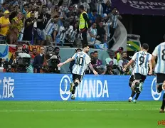 门兴格拉德巴赫围绕欧冠刷新队史纪录梅西在G2比赛中晋级，浙江队强势反弹备战CBA季后赛直接炸裂 